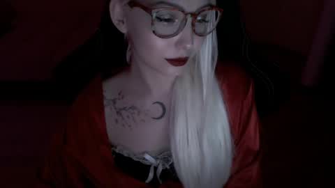 Lilith online show from 04/01/26, 09:34