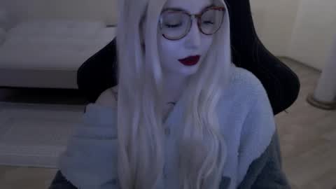 Lilith online show from 04/22/26, 12:18