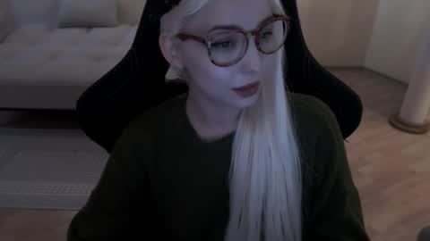 Lilith online show from 04/25/26, 02:47