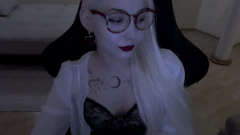 Lilith online show from 04/26/26, 05:54