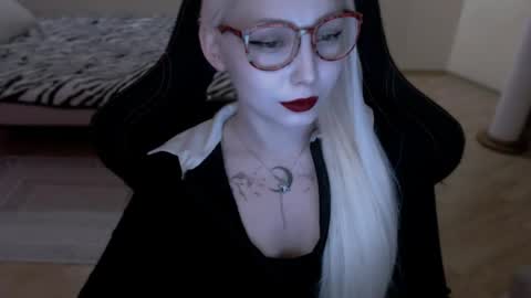 Lilith online show from 05/31/26, 06:31