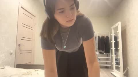 Emily online show from 10/08/25, 03:42