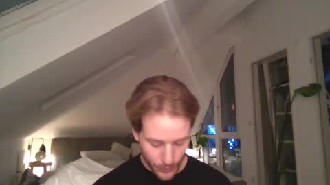 Snapshot of frozenyoga chatting on 12/03/24, 09:12 frozenyoga online show from 12/03/24, 09:12