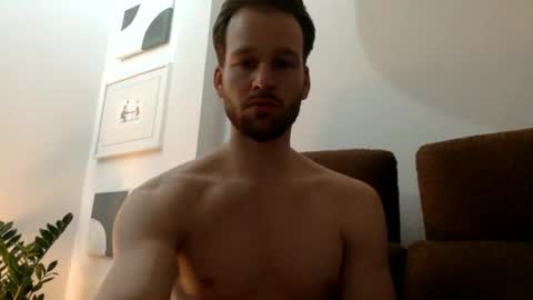 Snapshot of frozenyoga chatting on 02/17/26, 10:05 frozenyoga online show from 02/17/26, 10:05