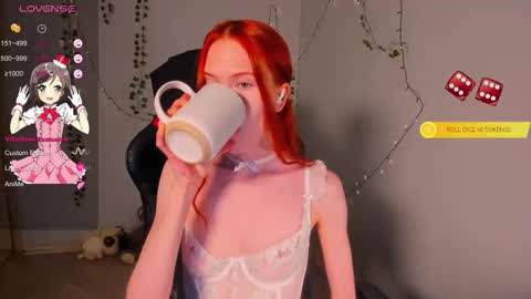 Snapshot of fruttitatti chatting on 10/30/25, 04:30 fruttitatti online show from 10/30/25, 04:30