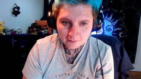          HEHIM  online show from 02/05/25, 04:27