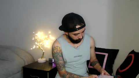 Snapshot of ftmen chatting on 09/08/25, 06:51 Jestevan online show from 09/08/25, 06:51