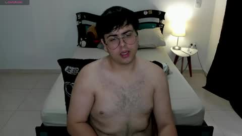 uwu online show from 03/31/26, 08:42