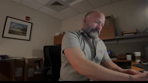 Snapshot of fuckadilf chatting on 03/07/25, 04:22 fuckadilf online show from 03/07/25, 04:22