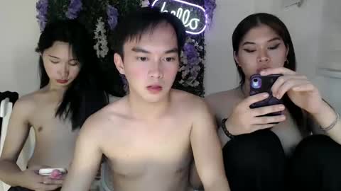 Snapshot of fuckboy_zachxx chatting on 02/13/25, 01:37 online show from 02/13/25, 01:37