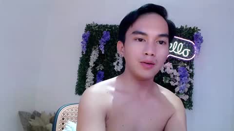Snapshot of fuckboy_zachxx chatting on 02/19/25, 04:34 online show from 02/19/25, 04:34