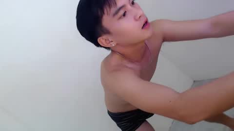 Snapshot of fuckboy_zachxx chatting on 03/10/25, 01:43 online show from 03/10/25, 01:43
