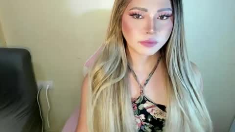 R A I N M O R A L E S  G M A I L . C O M online show from 04/17/26, 08:56