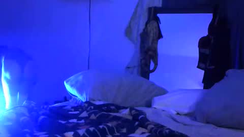 Snapshot of fuckery101cpl chatting on 11/13/25, 01:48 fuckery101cpl online show from 11/13/25, 01:48