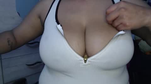 Mia and Gary  online show from 01/16/26, 02:59