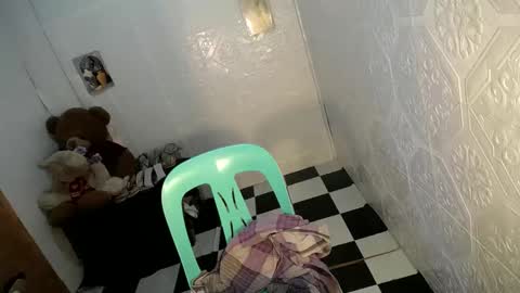 Snapshot of fuckingrads chatting on 02/08/25, 09:13 sexy 7inchCock online show from 02/08/25, 09:13