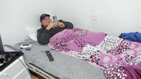 Snapshot of fuckynations chatting on 12/22/25, 03:09 Fuckdirtymen online show from 12/22/25, 03:09