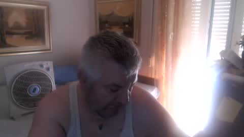 Snapshot of fukingcrazy chatting on 07/01/26, 10:06 fukingcrazy online show from 07/01/26, 10:06