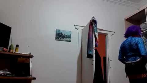 Snapshot of full4cefull chatting on 12/30/24, 07:32 Pizzaz online show from 12/30/24, 07:32