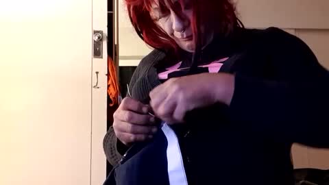 Snapshot of full4cefull chatting on 01/31/25, 07:18 Pizzaz online show from 01/31/25, 07:18