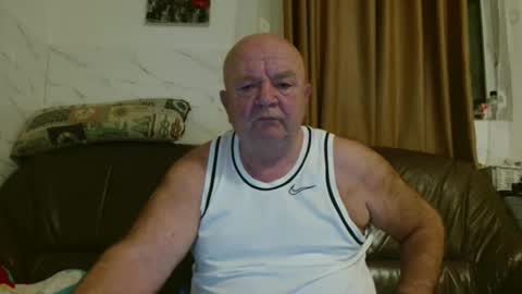 fullballs6 online show from 12/16/25, 04:06