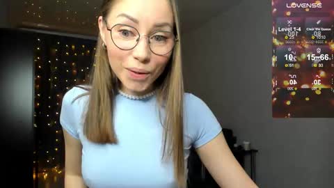 Snapshot of fun__nd__bun chatting on 10/10/25, 01:48 fun__nd__bun online show from 10/10/25, 01:48