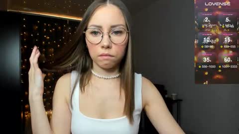 Snapshot of fun__nd__bun chatting on 10/12/25, 01:48 fun__nd__bun online show from 10/12/25, 01:48