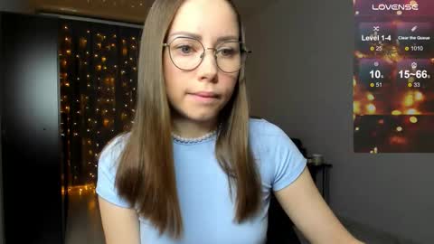 Snapshot of fun__nd__bun chatting on 11/10/25, 01:37 fun__nd__bun online show from 11/10/25, 01:37