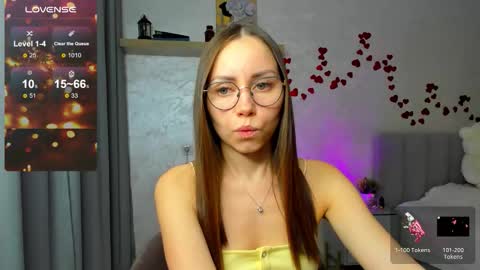 Snapshot of fun__nd__bun chatting on 02/13/26, 11:39 fun__nd__bun online show from 02/13/26, 11:39