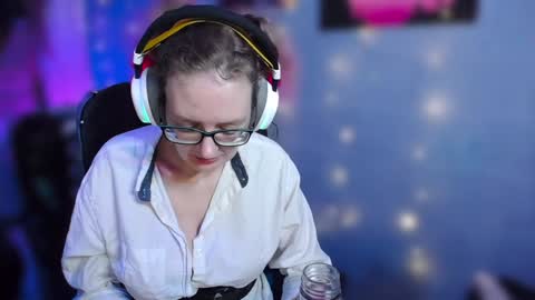 Princess Nellie  Captain Simon online show from 12/13/24, 02:05