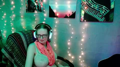 Princess Nellie  Captain Simon online show from 01/12/25, 05:34