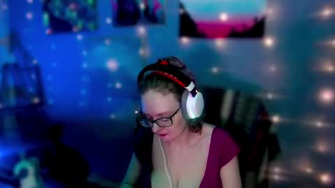 Princess Nellie  Captain Simon online show from 01/24/25, 05:53