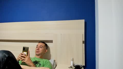 Snapshot of funcouple1985 chatting on 12/06/24, 01:29 Sammygirl tommy guy friends with benefits online show from 12/06/24, 01:29