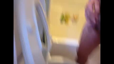 Snapshot of fungi4591 chatting on 02/17/26, 08:26 Daniel kim online show from 02/17/26, 08:26