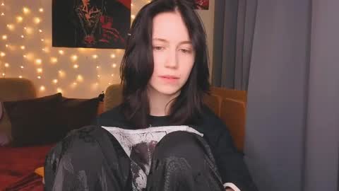 Eva online show from 04/17/26, 03:48