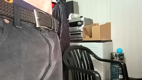 Snapshot of funny_quarantine chatting on 11/21/25, 10:25 Italian men online show from 11/21/25, 10:25