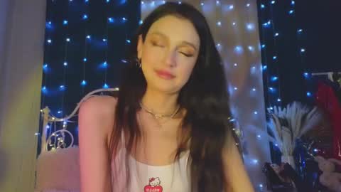 Snapshot of funny_whotsss chatting on 03/07/25, 02:57 Tiffany online show from 03/07/25, 02:57