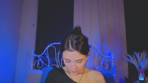 Snapshot of funny_whotsss chatting on 09/09/25, 12:10 Tiffany online show from 09/09/25, 12:10