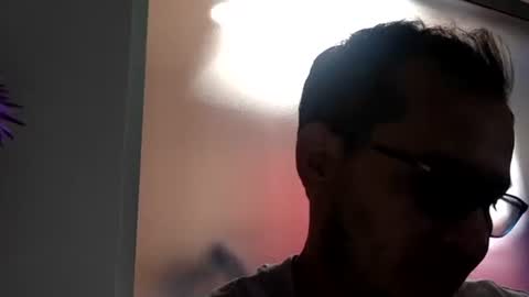 Snapshot of funnyboys18 chatting on 09/23/25, 05:49 Zanty online show from 09/23/25, 05:49