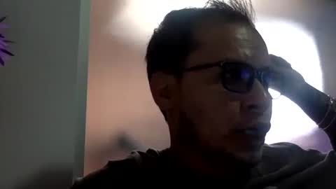 Snapshot of funnyboys18 chatting on 10/17/25, 06:21 Zanty online show from 10/17/25, 06:21