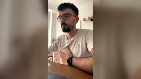 funnyroom23 online show from 04/15/26, 08:32