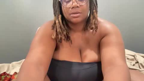 Snapshot of furykat1 chatting on 12/16/25, 02:38 furykat1 online show from 12/16/25, 02:38