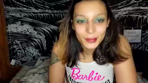 futuresizequeen online show from 11/28/25, 02:36