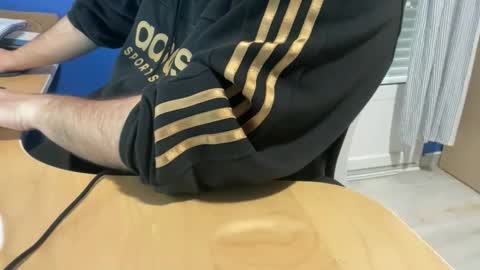 fuzitzu2 online show from 04/16/26, 07:09