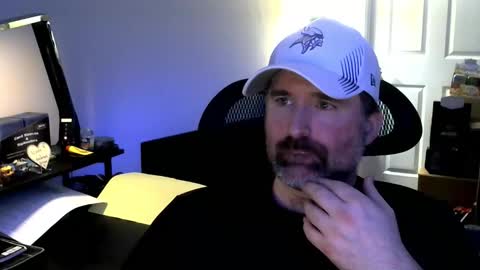 Snapshot of fuzz69_ chatting on 02/04/26, 10:43 fuzz69_ online show from 02/04/26, 10:43