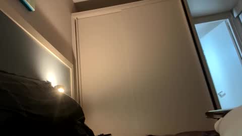 fvmendoza online show from 12/15/25, 06:17