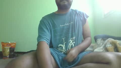 Snapshot of g0lu_ chatting on 01/12/25, 04:10 Nunnu online show from 01/12/25, 04:10