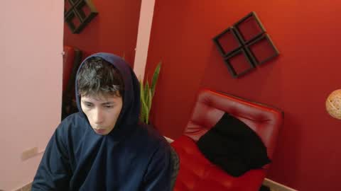 Snapshot of gaarataihen1 chatting on 02/11/25, 12:37 Gaara online show from 02/11/25, 12:37