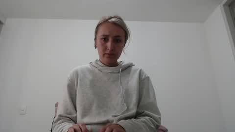 Snapshot of gabb_rioss chatting on 07/07/26, 04:22 Gabriela online show from 07/07/26, 04:22