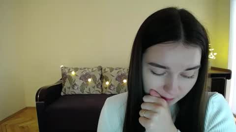 Jaklin online show from 01/28/25, 12:00